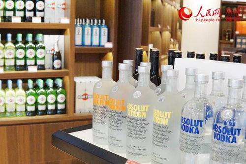 海南新政策实施首日 酒水电子类上架 手机区销售火爆